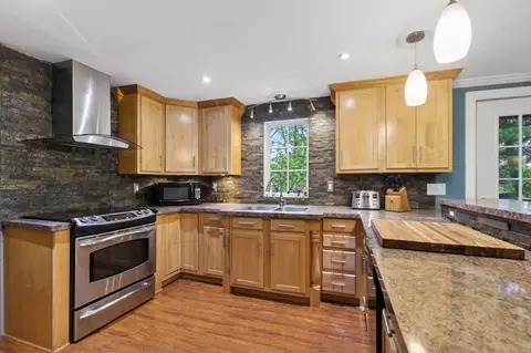 Kitchen - 48 Westview Rd, Worcester, MA 01602 photo 6 of 8