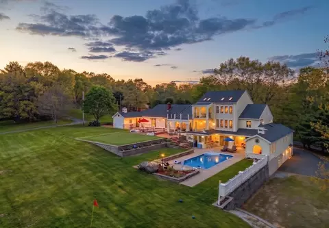 312 Burrage St, Lunenburg, MA 01462