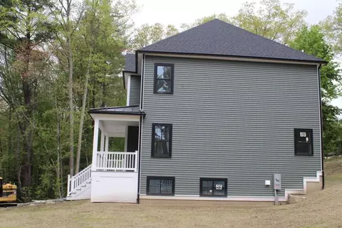 Exterior - 30 Mendon St, Upton, MA 01568 photo 3 of 7