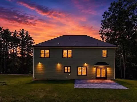 Exterior - 30 Mendon St, Upton, MA 01568 photo 7 of 7