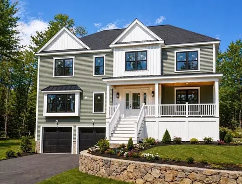 Exterior - 30 Mendon St, Upton, MA 01568 photo 2 of 7