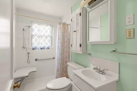 Bath - 6 Corliss Ave, Gloucester, MA 01930 photo 1 of 1
