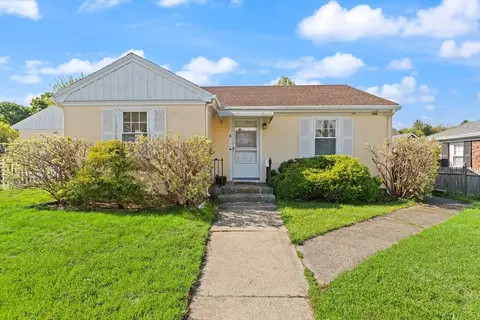 6 Corliss Ave, Gloucester, MA 01930