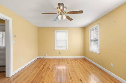 Living - 6 Corliss Ave, Gloucester, MA 01930 photo 3 of 4