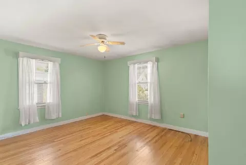 Bedroom - 6 Corliss Ave, Gloucester, MA 01930 photo 3 of 4