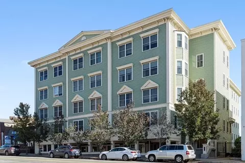 426 Main St #205, Stoneham, MA 02180