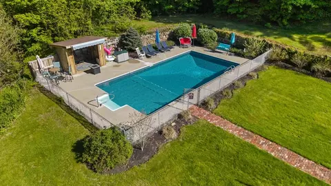 66 Allen Rd, Sturbridge, MA 01566 photo 5