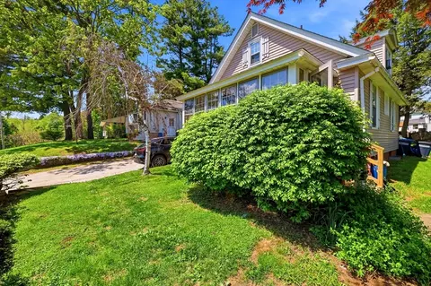 48 Crystal St, Pittsfield, MA 01201