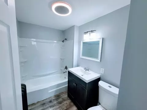 33-35 Algonquin Pl, Springfield, MA 01104 photo 6