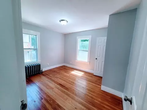 33-35 Algonquin Pl, Springfield, MA 01104 photo 7