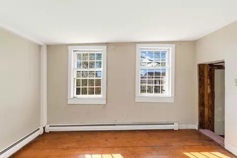 29 31 Circle St, Marblehead, MA 01945 photo 30