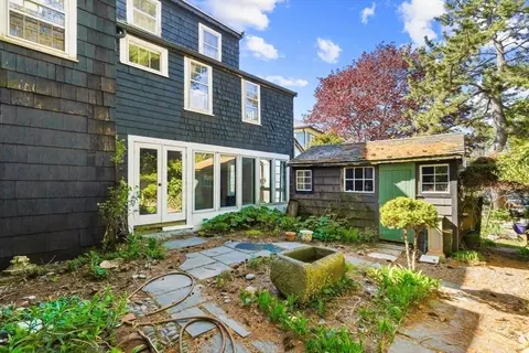 29 31 Circle St, Marblehead, MA 01945 photo 32