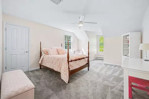 Bedroom - 270 Mendon Rd, Sutton, MA 01590 photo 3 of 4