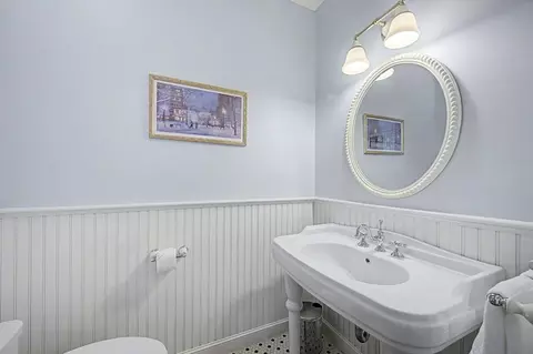 Bath - 270 Mendon Rd, Sutton, MA 01590 photo 3 of 5