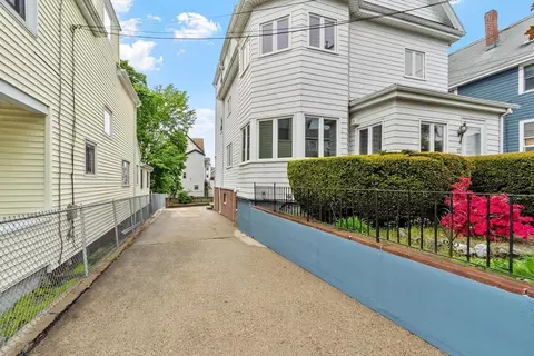 17 Tufts Ave, Everett, MA 02149 photo 32