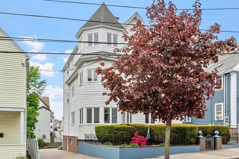 17 Tufts Ave, Everett, MA 02149