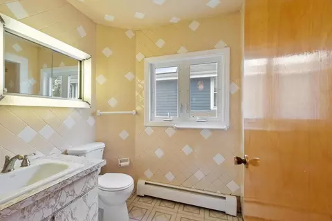 17 Tufts Ave, Everett, MA 02149 photo 20
