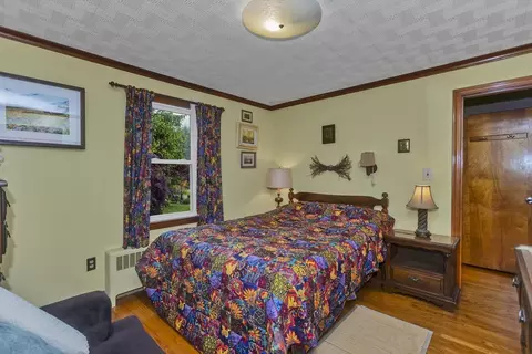 123 Holyoke St, Easthampton, MA 01027 photo 14