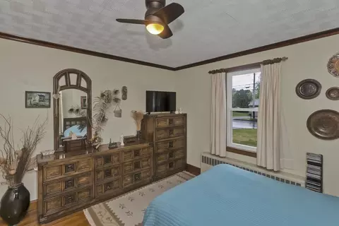123 Holyoke St, Easthampton, MA 01027 photo 19