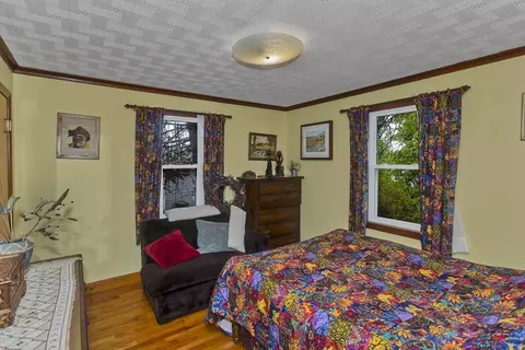 123 Holyoke St, Easthampton, MA 01027 photo 16