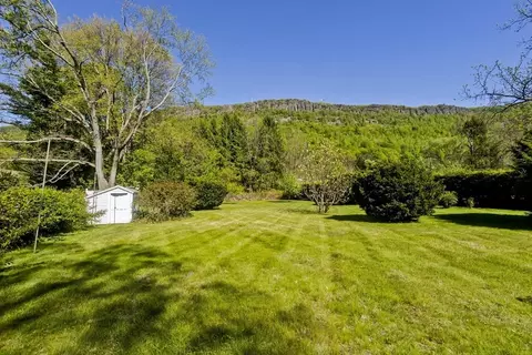 123 Holyoke St, Easthampton, MA 01027 photo 31