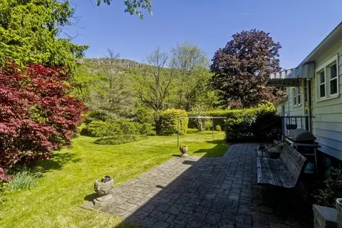 123 Holyoke St, Easthampton, MA 01027 photo 27