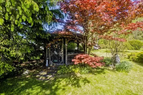 123 Holyoke St, Easthampton, MA 01027 photo 29