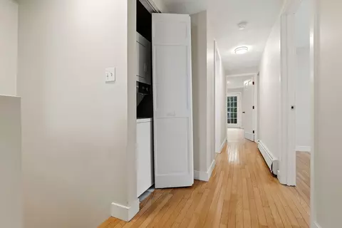 Entry Way - 274 Main St #4, Gloucester, MA 01930 photo 3 of 5