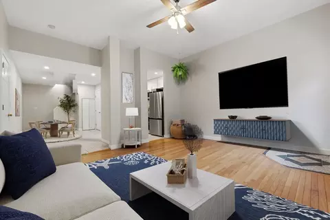 Living - 274 Main St #4, Gloucester, MA 01930 photo 1 of 6