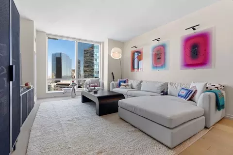 1 Franklin St #3106, Boston, MA 02110