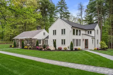 82 Maynard Rd, Sudbury, MA 01776