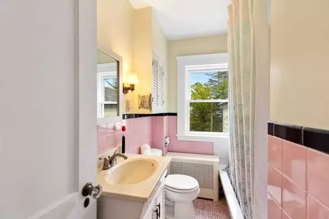 Bath - 17 Ames St, Beverly, MA 01915 photo 1 of 2