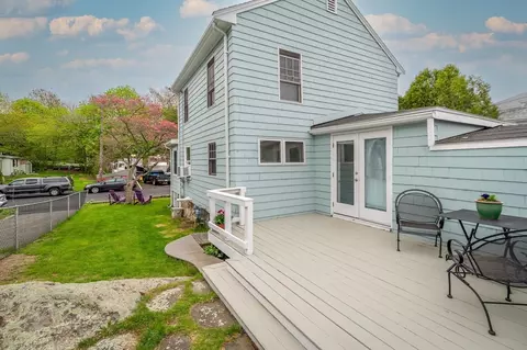 Exterior - 8 Blake Ct, Gloucester, MA 01930 photo 3 of 6