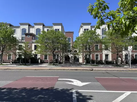 2240 Massachusetts Ave, Cambridge, MA 02140