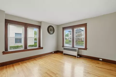 8 Carver St, Worcester, MA 01604 photo 8