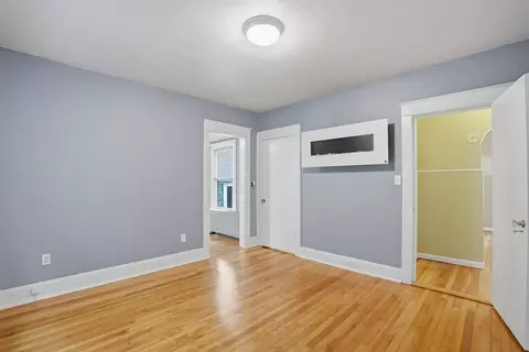 8 Carver St, Worcester, MA 01604 photo 16