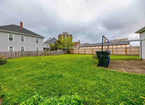 Exterior - 781 Eastern Ave, Fall River, MA 02723 photo 1 of 3