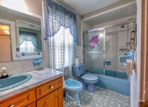 Bath - 781 Eastern Ave, Fall River, MA 02723 photo 1 of 4