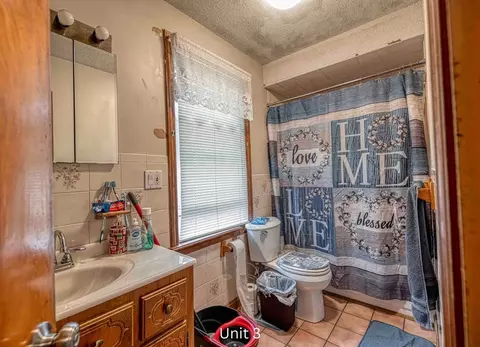 Bath - 781 Eastern Ave, Fall River, MA 02723 photo 3 of 4