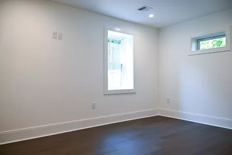Bedroom - 10 Ashwood St, Worcester, MA 01604 photo 1 of 4