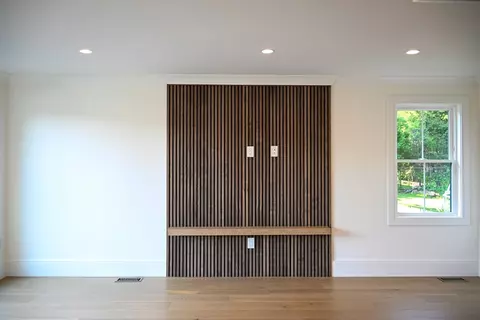 Living - 10 Ashwood St, Worcester, MA 01604 photo 3 of 4