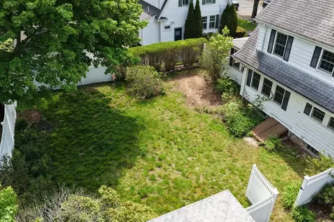 Exterior - 9 Cedar St, Marblehead, MA 01945 photo 2 of 2