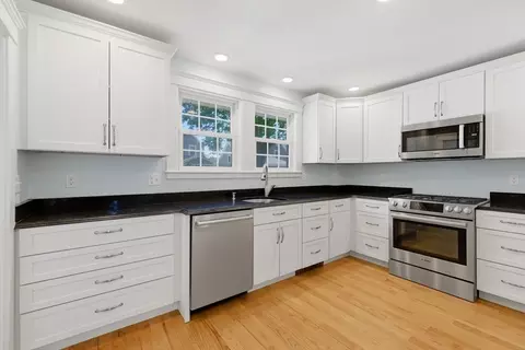 Kitchen - 9 Cedar St, Marblehead, MA 01945 photo 1 of 3