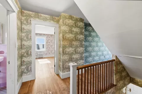 Entry Way - 9 Cedar St, Marblehead, MA 01945 photo 5 of 5