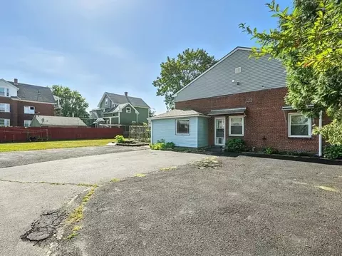 Exterior - 222-224 Main St, Springfield, MA 01151 photo 5 of 8