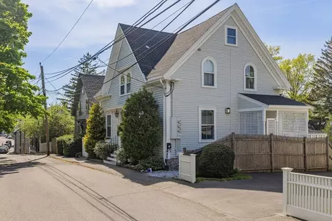 13 Elm St #13, Marblehead, MA 01945