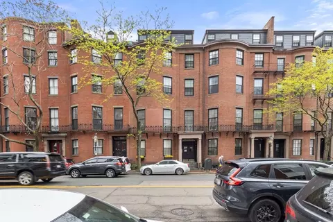 27 Bowdoin St #1C, Boston, MA 02114