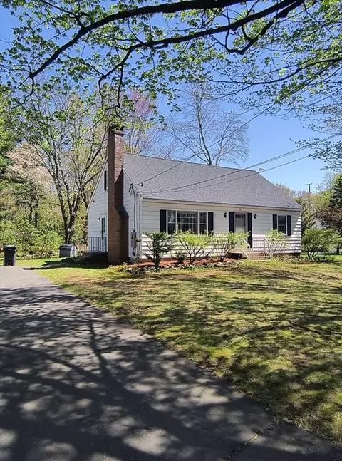 35 Pine St, Westfield, MA 01085