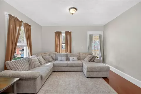 310 Oakland St, Springfield, MA 01108 photo 9