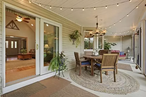 12 Chesterfield, Westhampton, MA 01027